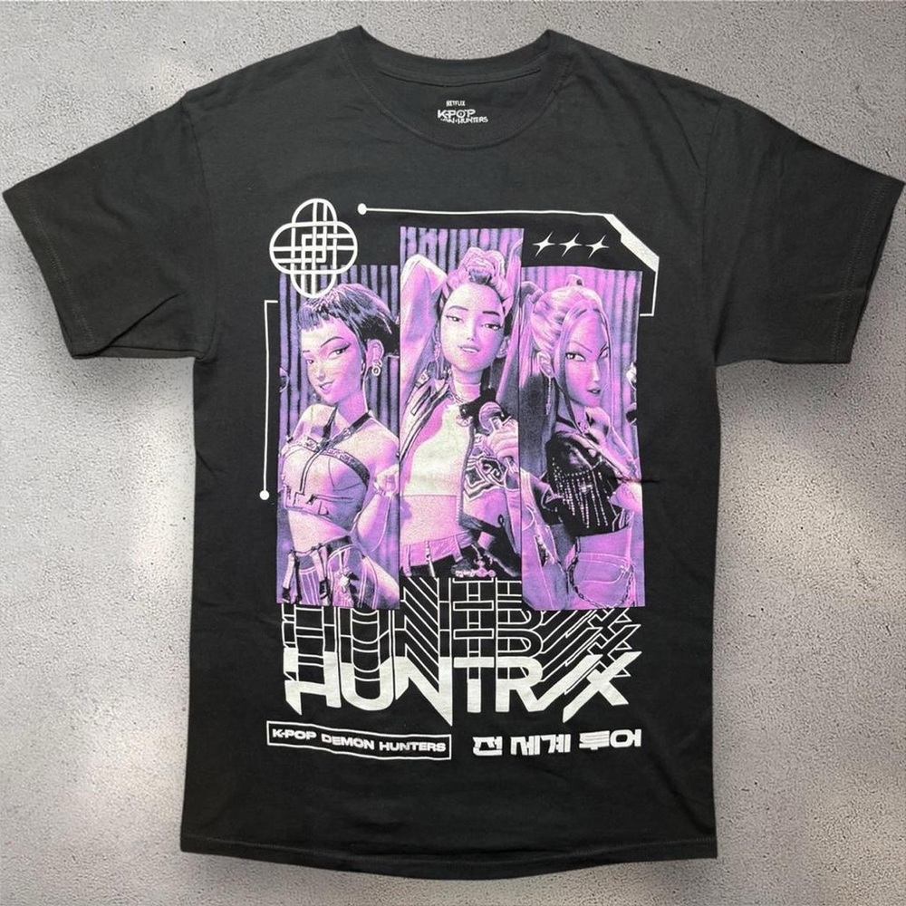 K-Pop Demon Hunters Huntrix Graphic Tee Unisex M